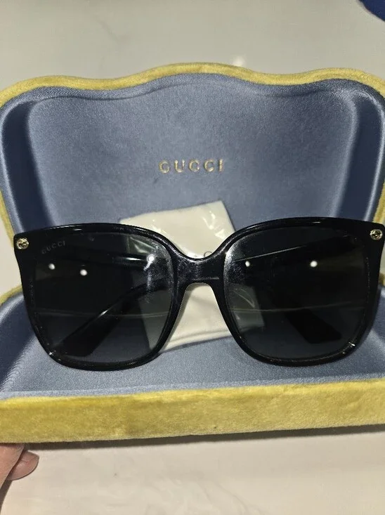 Gucci Black Oversized Cat-Eye Sunglasses