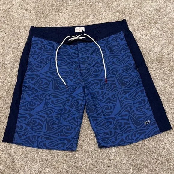 Crazy Sail Print Vineyard Vines Board‎ Shorts | Blue | Medium