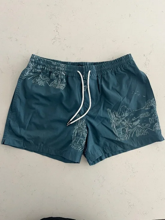 Club Monaco 5