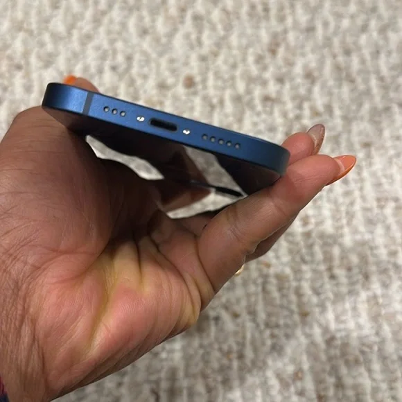 Sleek Blue Smartphone Apple iPhone 12 gb 64GB