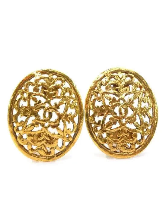 Auth Chanel Cc Logo Earrings Gold Metal #293902C29B