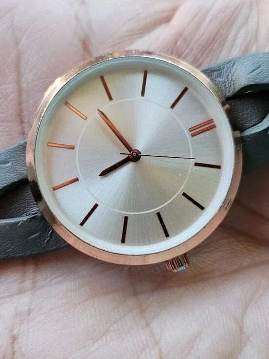 Women Wristwatch Fashion Faux Vegan Leather Strap Analog Quartz Wrist Watch
