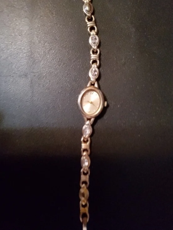 Classic Women's Gold-Tone Bracelet Watch - Elegant Accent