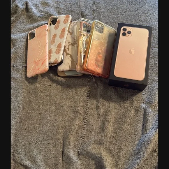 IPhone 11 Pro Max (USED)