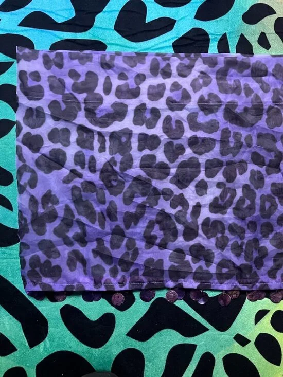 PURPLE LEOPARD ANIMAL PRINT SHOWER CURTAIN TOP DECOR 100% POLYESTER