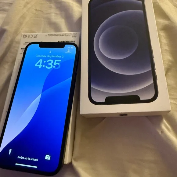Apple Smartphone - Midnight Black