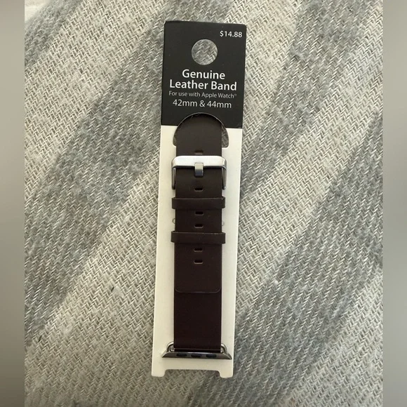 NWT Apple Watch Band Leather Fits 42mm and 44mm
