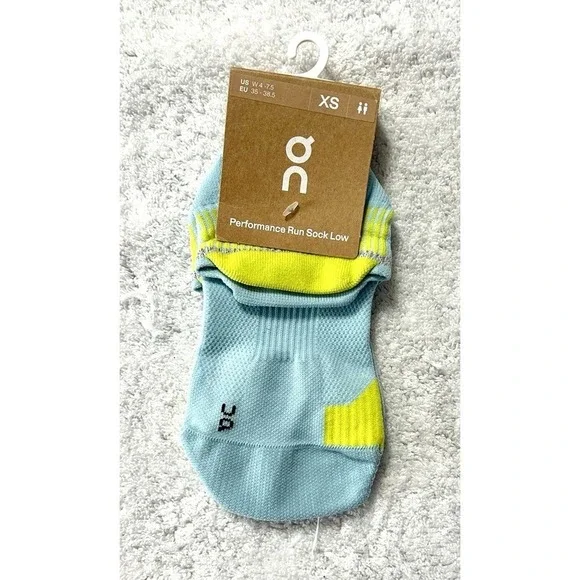 On Cloud XS (Women's 4-7.5) Performance Run Sock Low Wash/Lime
