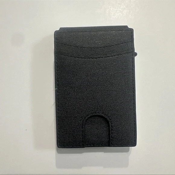 Wallet with card holder and ID holder, black with magnetic closure, new