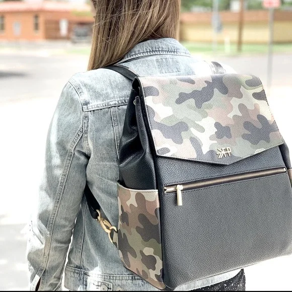 Freshly Picked Classic Diaper Bag
