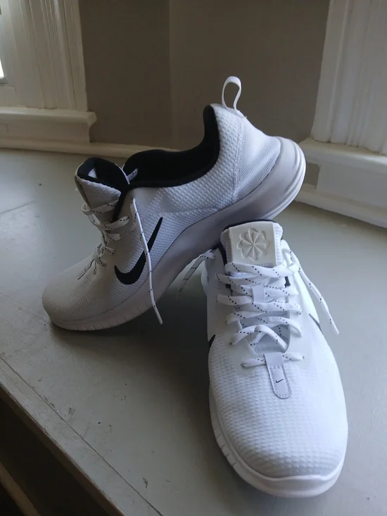 Nike Men’s White Athletic Shoes with Black Swoosh