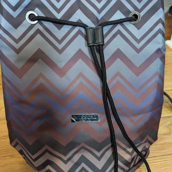 Missoni Zigzag‎ Chevron Drawstring Backpack Bag Carryall Purse