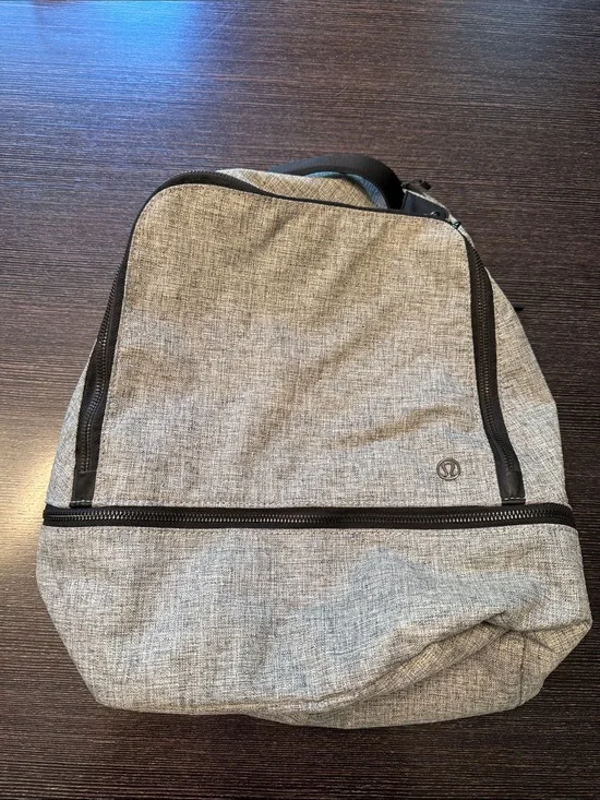 lululemon athletica Gray Men’s Everyday Backpack
