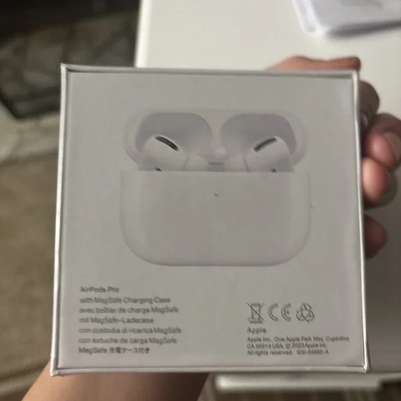 Apple White Wireless Earbuds Premium Headset