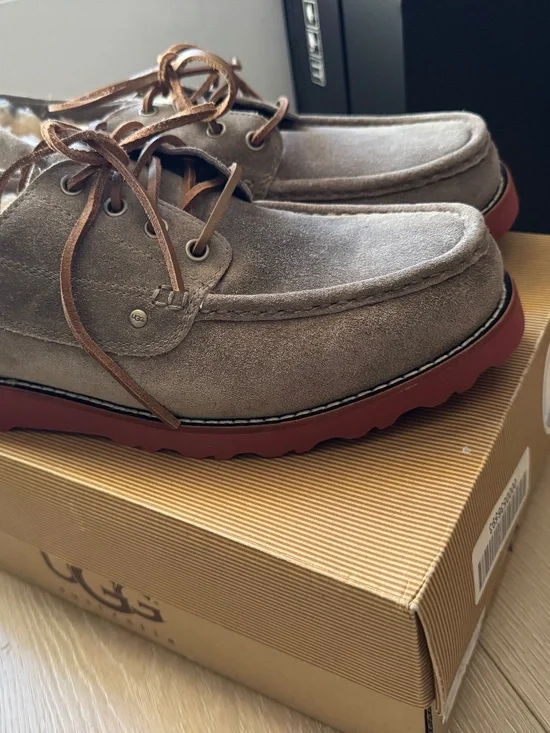 UGG Australia Men’s Grattan Lace Boat Shoes / Slippers, style 1001601