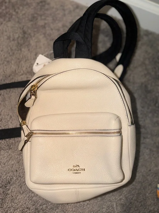 Coach Medium Charlie Backpack Pebble Leather Chalk White F38263 EUC