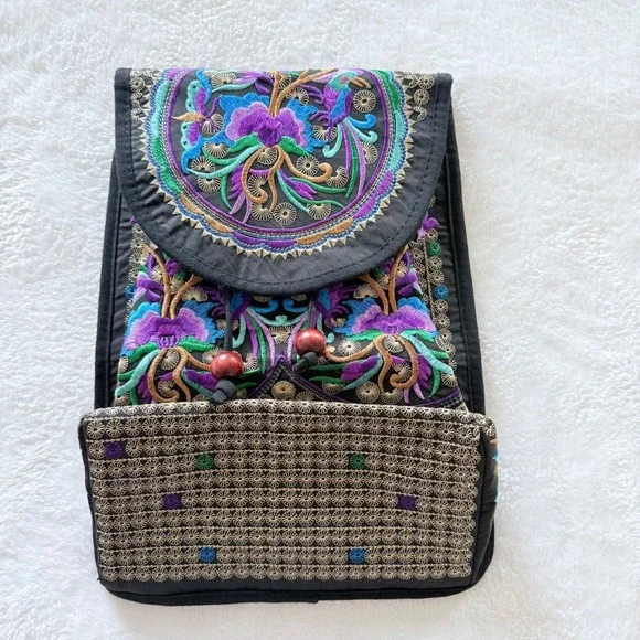 VTG Bohemian Floral Embroidered Canvas Backpack Black Blue Purple Folk Art‎ Bag