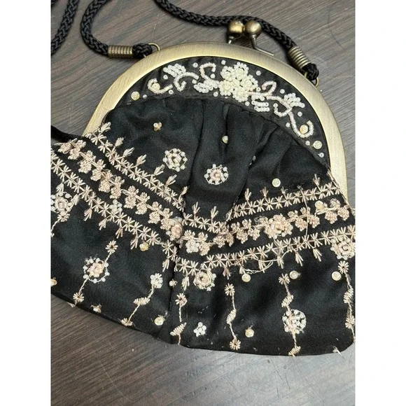 Valerie Stevens‎ Black Beaded Embroidered Evening Bag Kiss Lock Crossbody Mirror