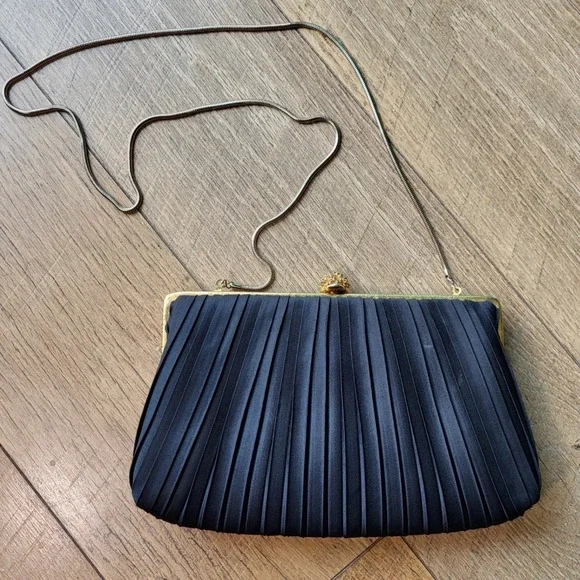 Regale Ltd Vintage Black Pleated Satin Clutch Rhinestone Clasp Gold Chain