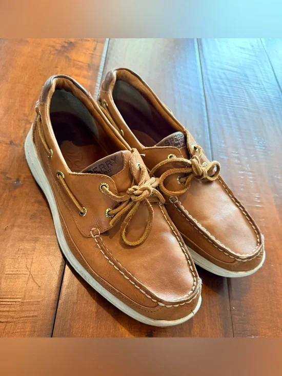 Sperry Men’s Tan Leather 2-Eye Boat Shoes