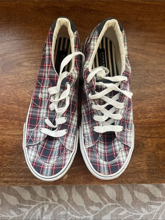 Sperry Red & Navy Plaid Low-Top Sneakers