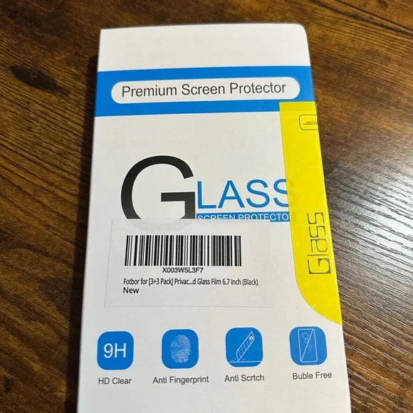 Premium Screen Protector for 6.7 Inch Devices - Black