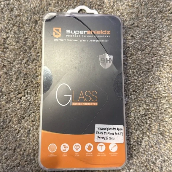 iPhone 11 screen protector