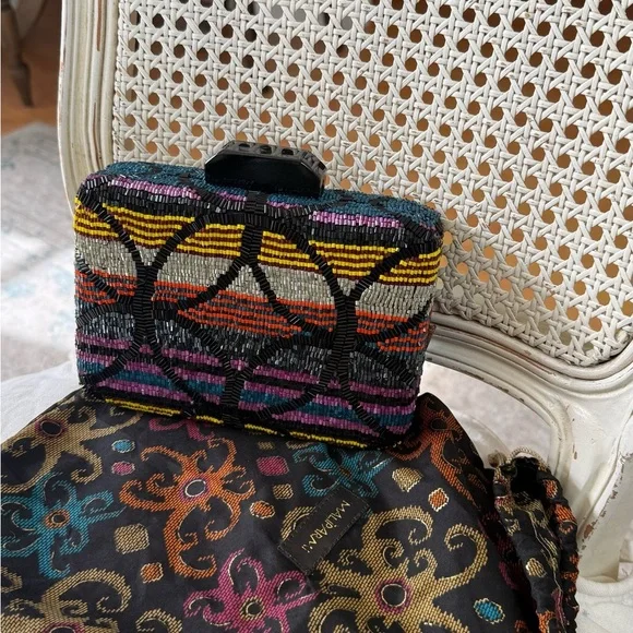 Maliparmi Multicolor Patterned Clutch
