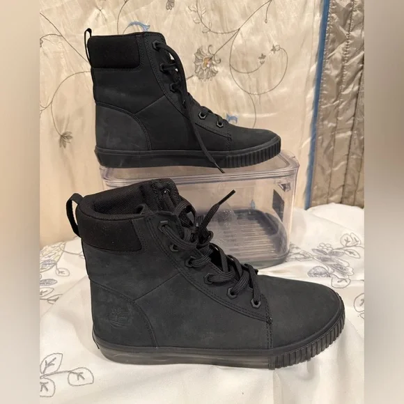 Men's Black Lace-Up Boots