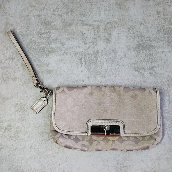 Coach Wristlet Kristin Beige Signature Canvas‎ Beige Leather Trim Small Bag