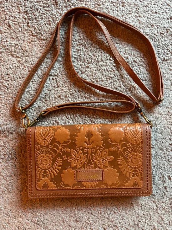 The Sak Floral Embossed Wristlet/Crossbody Wallet - Tobacco