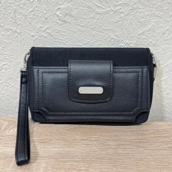 Baggallini Wristlet Wallet RFID Blocking Black Nylon Travel Organizer Pouch