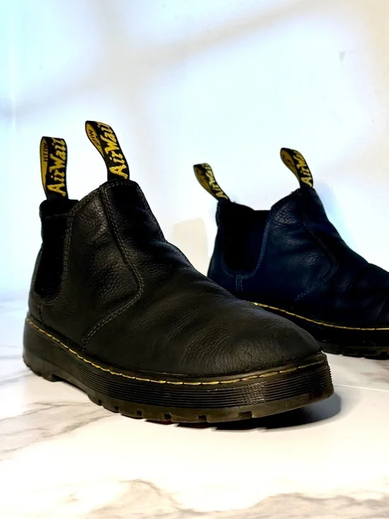 Dr. Martens Hardie II Pebbled Leather Chelsea Boots Pull Black Men's US 11