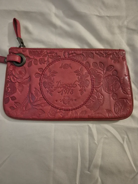 Vintage DIESEL 1978 Red Tooled Leather Floral Rose Wristlet Clutch — Y2K Archive