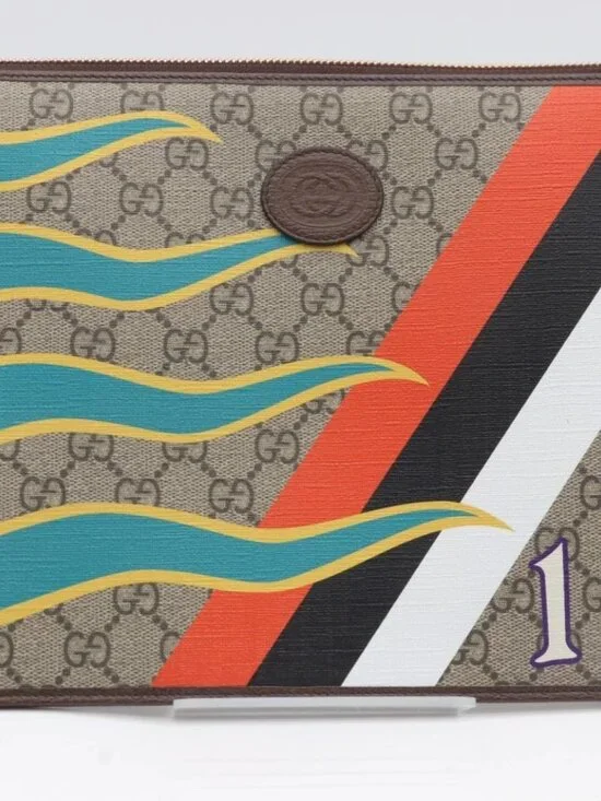 GUCCI GG Supreme 
