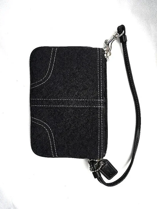 Coach Black Signature Wristlet Wallet Zipped Handbag With Hangtag  NWOT