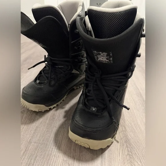 K2 Comfort Fit 3D Snowboard Boots Men’s Size 10