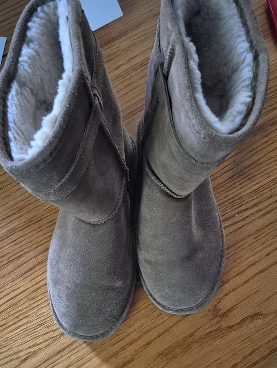 BearPaw Kids Suede Plush-Lined Boots in Taupe