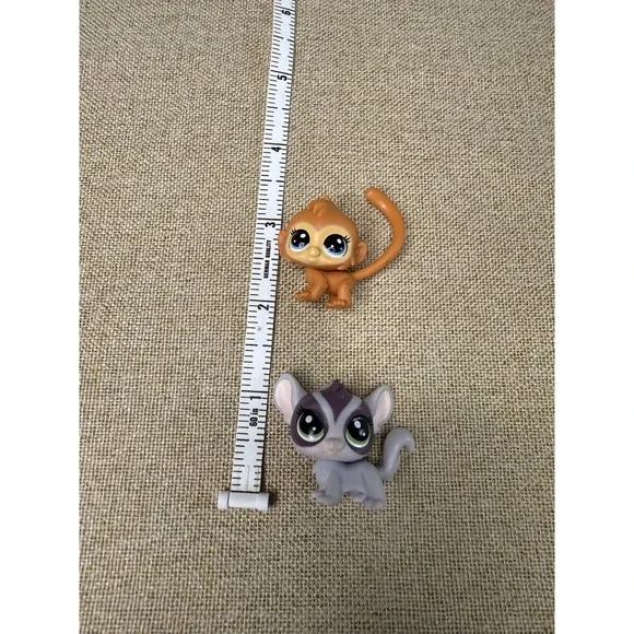 Littlest Pet Shop (LPS) #2-109 Shug Gliderman sugar glider toy & Monkey #2-108