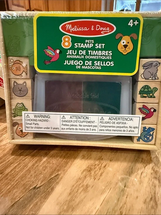 Melissa & Doug Pets Stamp Set - Green & Yellow Box