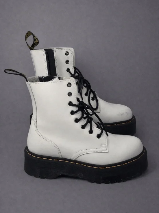 Dr Marten Unisex Jadon lace up platform boots