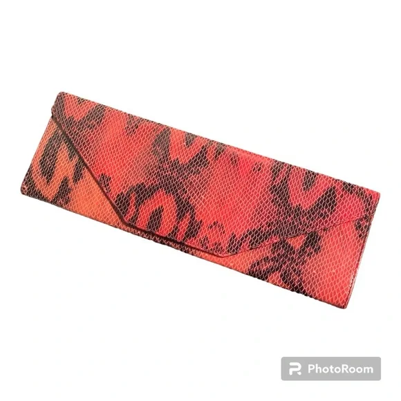 Tomato red & black animal skin “look” clutch w/ magnetic clasp - elegant & funky