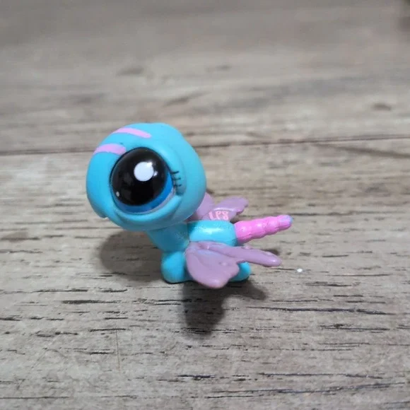 Authentic Littlest Pet Shop LPS Blue Purple Dragonfly Insect #1725