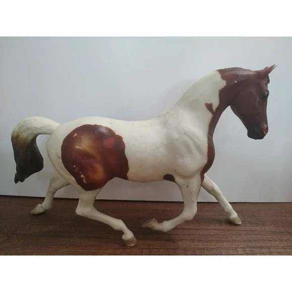 Breyer Vintage #470 Misty's Twilight Chestnut Tobiano Model A11
