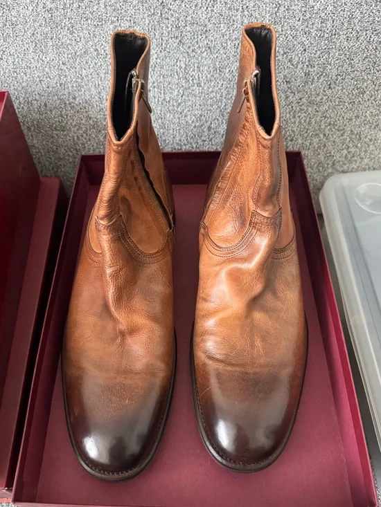 To Boot New York Tan Leather Boots with Brown Patina Size 9.5