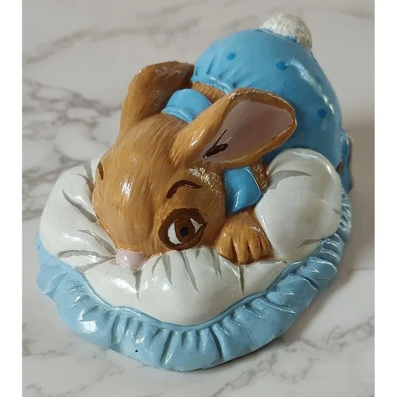 Vintage Pendelfin Hand Painted Stonecraft Bunny/Rabbit 4x3x2