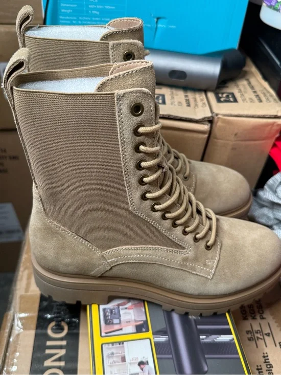 Steve Madden Women’s Size 8.5 Khaki Lace-Up Combat Boot New