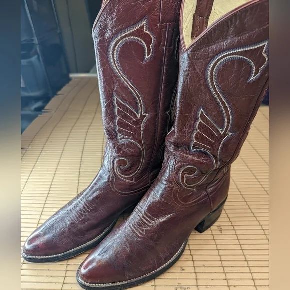 Larry Mahan vintage 1981 men's sz 9D Burgundy red leather Cowboy Western Boots