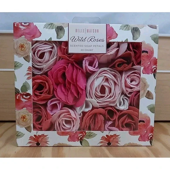 NIB Belle Maison Wild Roses Scented‎ Soap Petals Pretty Pink Rose Soap