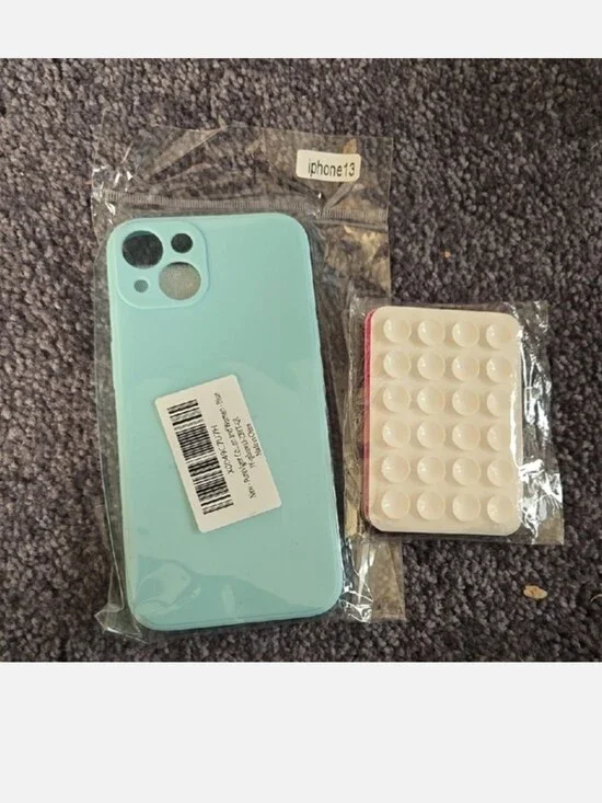 iPhone 13 Soft Mint Silicone Case And Mirror Mount